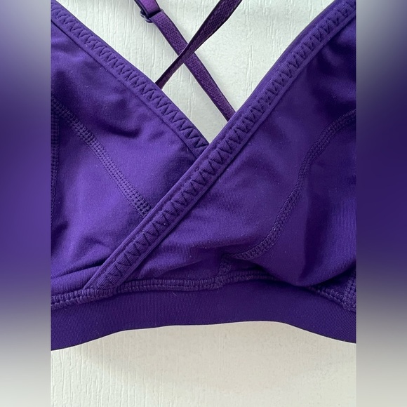 Lululemon Purple Triangle Eagle Yoga Bra with Cross-Straps (Size 4) - Picture 4 of 9